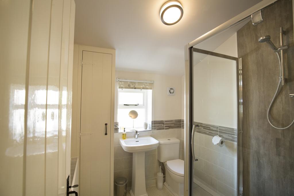 Bramwood Cottages 피커링 객실 사진